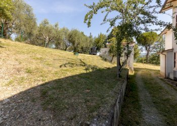 Esterno - parcheggio - Quadrilocale Via di Moriano 3000, Lucca - foto 26