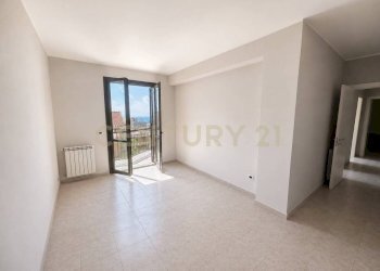 WhatsApp Image 2026-07-06 at 08.42.00 (4) - Three-room apartment Via Turi D'Agostino 145, Aci Catena - photo 7