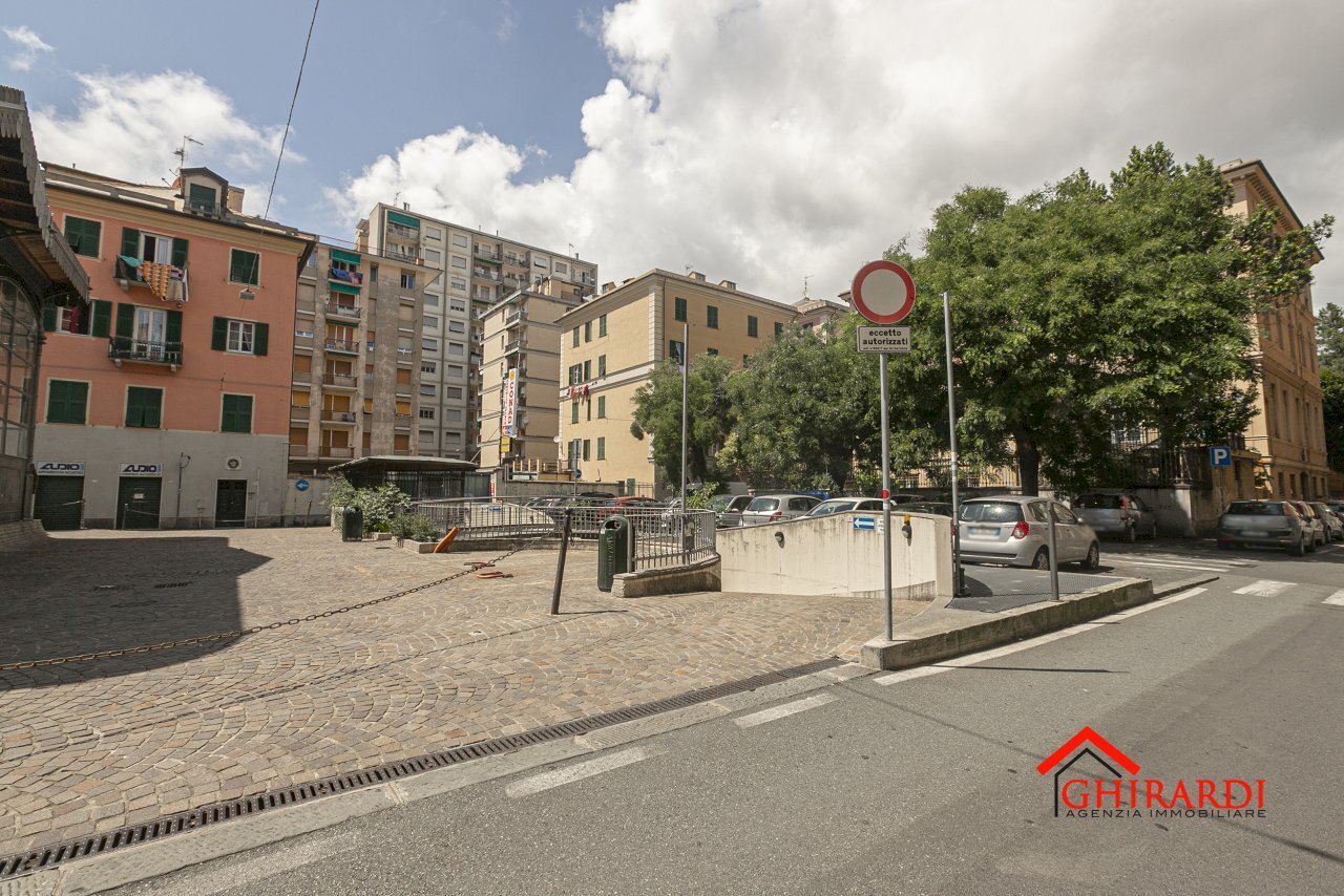 1-2.0 ingresso.jpg.jpg - Box Via Emanuele Ferro, Genova (neighborhood Sestri Ponente) - photo 3