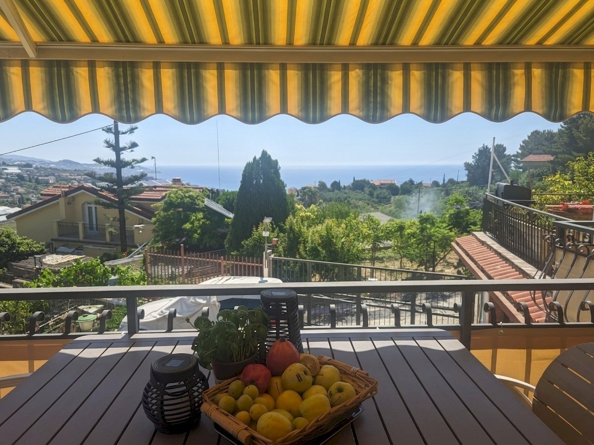 vista - Portion of a house Strada Alla Colla 134, Sanremo - photo 1