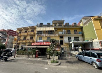 2 - Trilocale Via Nazionale delle Puglie 27, frazione Tavernanova, Casalnuovo di Napoli - foto 10