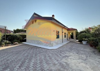 9e161d35-bd09-4f46-a41e-2f8a89cb1411 - Villa VIA MER NERO, Siracusa - foto 10