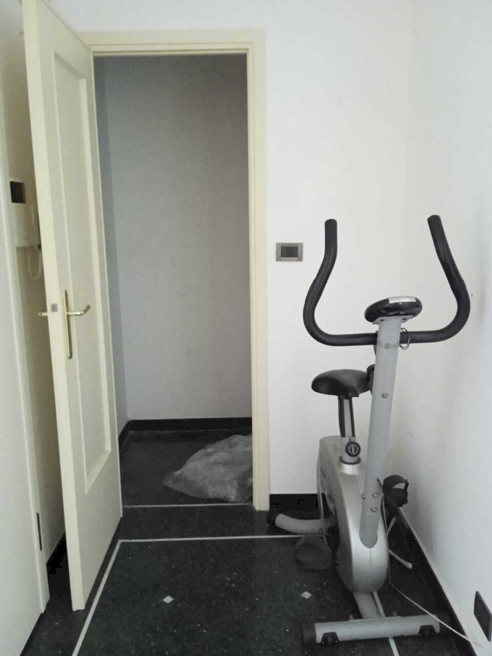 ingresso - Four-room apartment Via Pierino Negrotto Cambiaso 4B, Genova (neighborhood Rivarolo) - photo 3