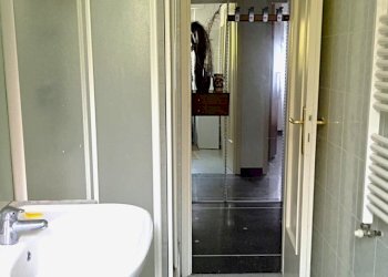 bagno - Four-room apartment Via Pierino Negrotto Cambiaso 4B, Genova (neighborhood Rivarolo) - photo 14
