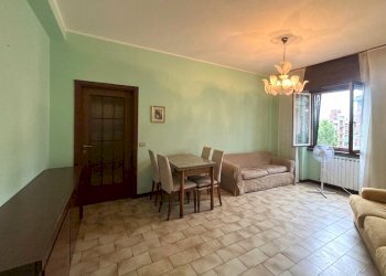 Gemini_Generated_Image_ufxsmrufxsmrufxs - Two-room apartment Via Sardegna 8, Cinisello Balsamo - photo 1