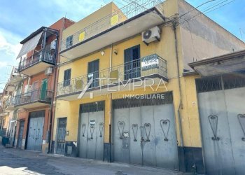 1 - Casa indipendente Via Biviere 37, Adrano - foto 1