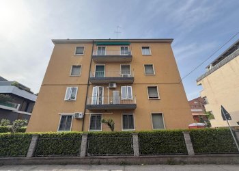 1000698293.jpg - Two-room apartment Via Parisio 38, Bologna (neighborhood Murri) - photo 11