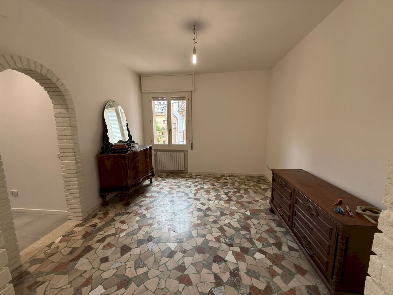 1000715863.jpg - Four-room apartment Via Avesella 9, Bologna (neighborhood Centro Storico) - photo 3