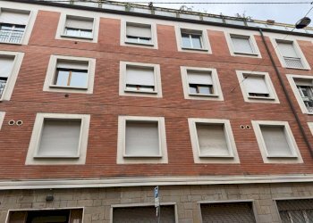 1000715811.jpg - Four-room apartment Via Avesella 9, Bologna (neighborhood Centro Storico) - photo 19