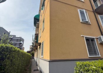 1000698284.jpg - Four-room apartment Via Parisio 38, Bologna (neighborhood Murri) - photo 13