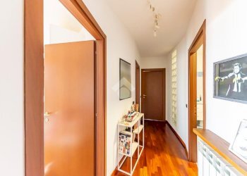 Three-room apartment Via Papa Giovanni XXIII, Rescaldina - photo 23