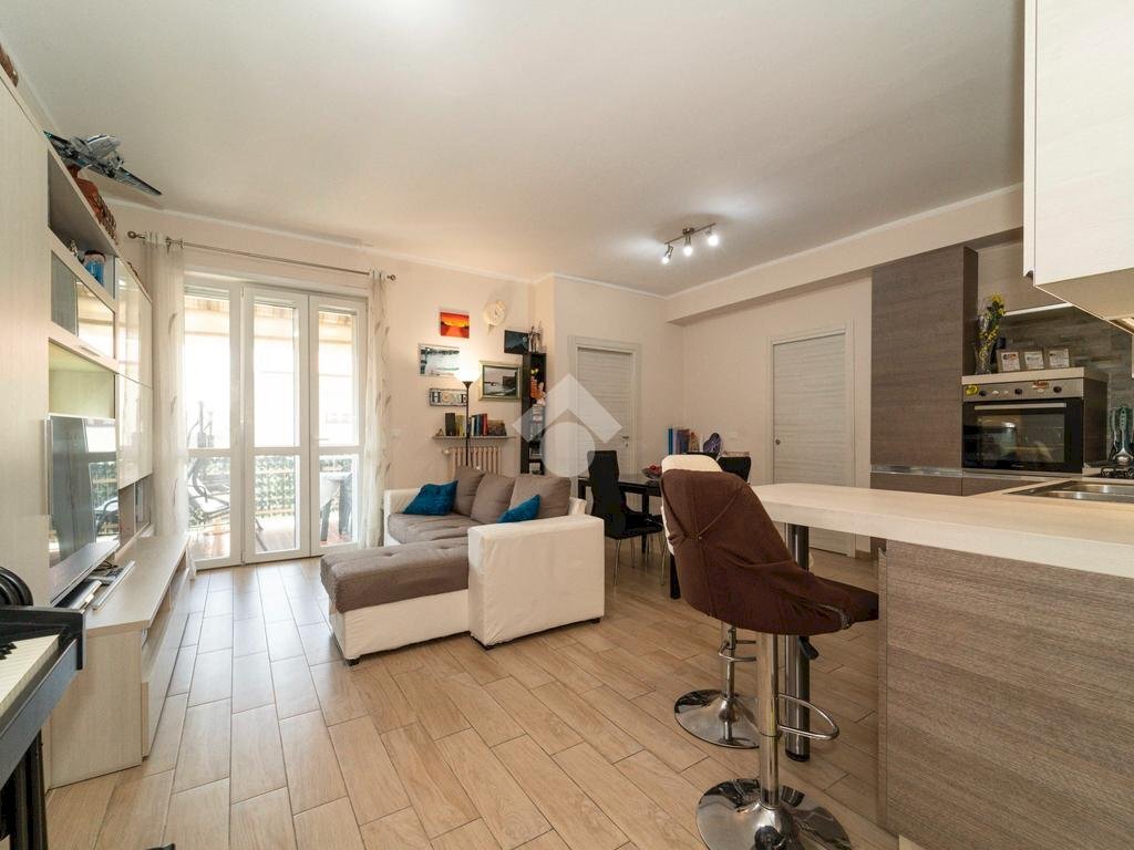 Apartment Via enrico montanaro, Grugliasco - photo 1