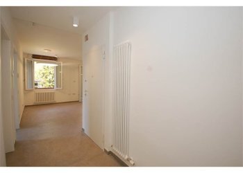 Three-room apartment Modena (neighborhood Circoscrizione 1) - photo 6