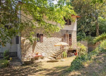 Semi-detached house Polinago - photo 1