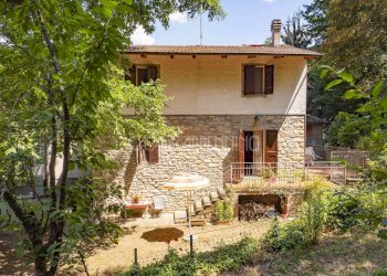 Semi-detached house Polinago - photo 2