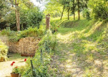 Semi-detached house Polinago - photo 40