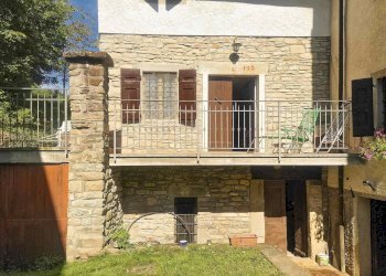 Semi-detached house Polinago - photo 41