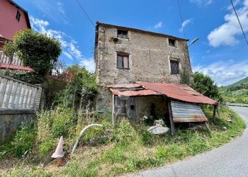 Independent house Via Del Consiglio, Sant'Olcese - photo 1