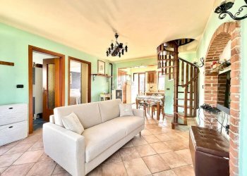 Semi-detached house Borgata rivata, Reano - photo 7