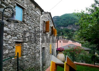 Bilocale Favale di Malvaro, GE, Favale di Malvaro - foto 1