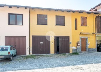 Rustic Via Stura, Villanova Canavese - photo 1