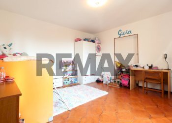 Independent house Via Cesare Bladì, 6
Almenno Alto, Almenno San Salvatore - photo 39