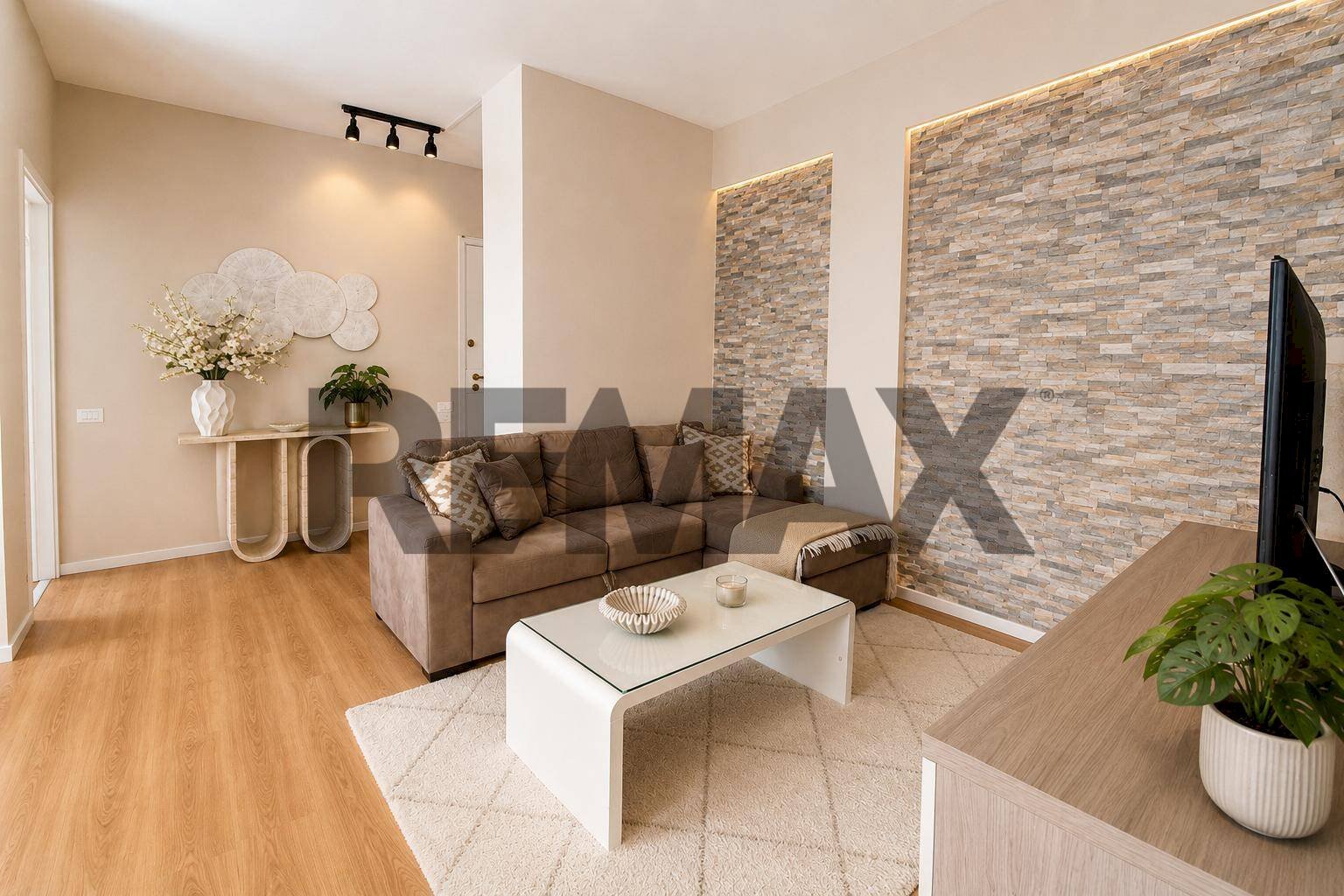 Three-room apartment Via Giuseppe Mazzini, 1 
 Vittoria Apuana, Forte dei Marmi - photo 2
