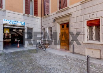 Commercial Premises Via Massimo D'azeglio, 60B
Malpighi, Bologna (neighborhood Malpighi) - photo 7
