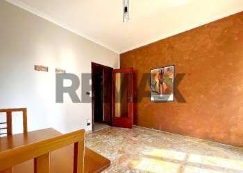 One-room apartment Regio Parco, Torino, Torino (neighborhood Regio Parco) - photo 6