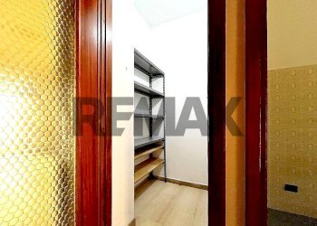 One-room apartment Regio Parco, Torino, Torino (neighborhood Regio Parco) - photo 20
