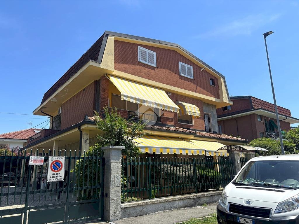 Villa Via Dante Alighieri, Nichelino - photo 1
