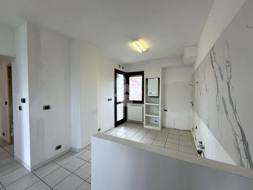 Four-room apartment Via Bertacchi, Piossasco - photo 2