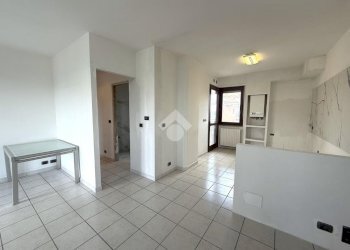 Four-room apartment Via Bertacchi, Piossasco - photo 1