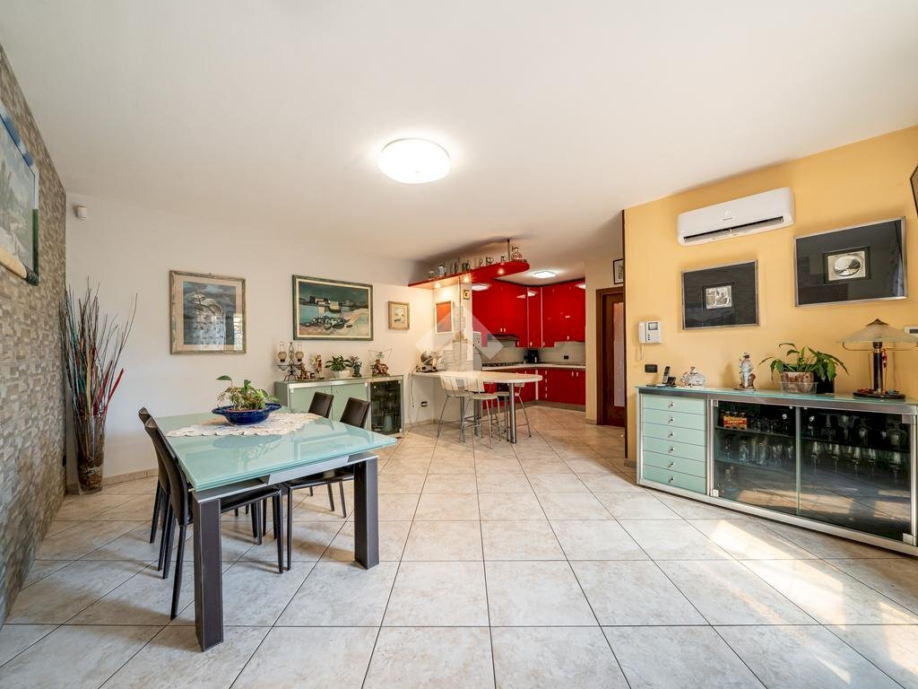 Three-room apartment Via Croce, Castelvetro di Modena - photo 3