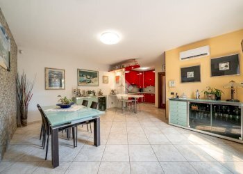 Three-room apartment Via Croce, Castelvetro di Modena - photo 3