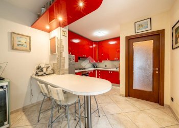 Three-room apartment Via Croce, Castelvetro di Modena - photo 8