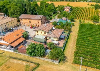 Three-room apartment Via Croce, Castelvetro di Modena - photo 35