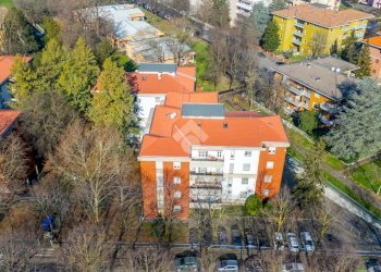 Three-room apartment Via La Spezia, Parma - photo 2