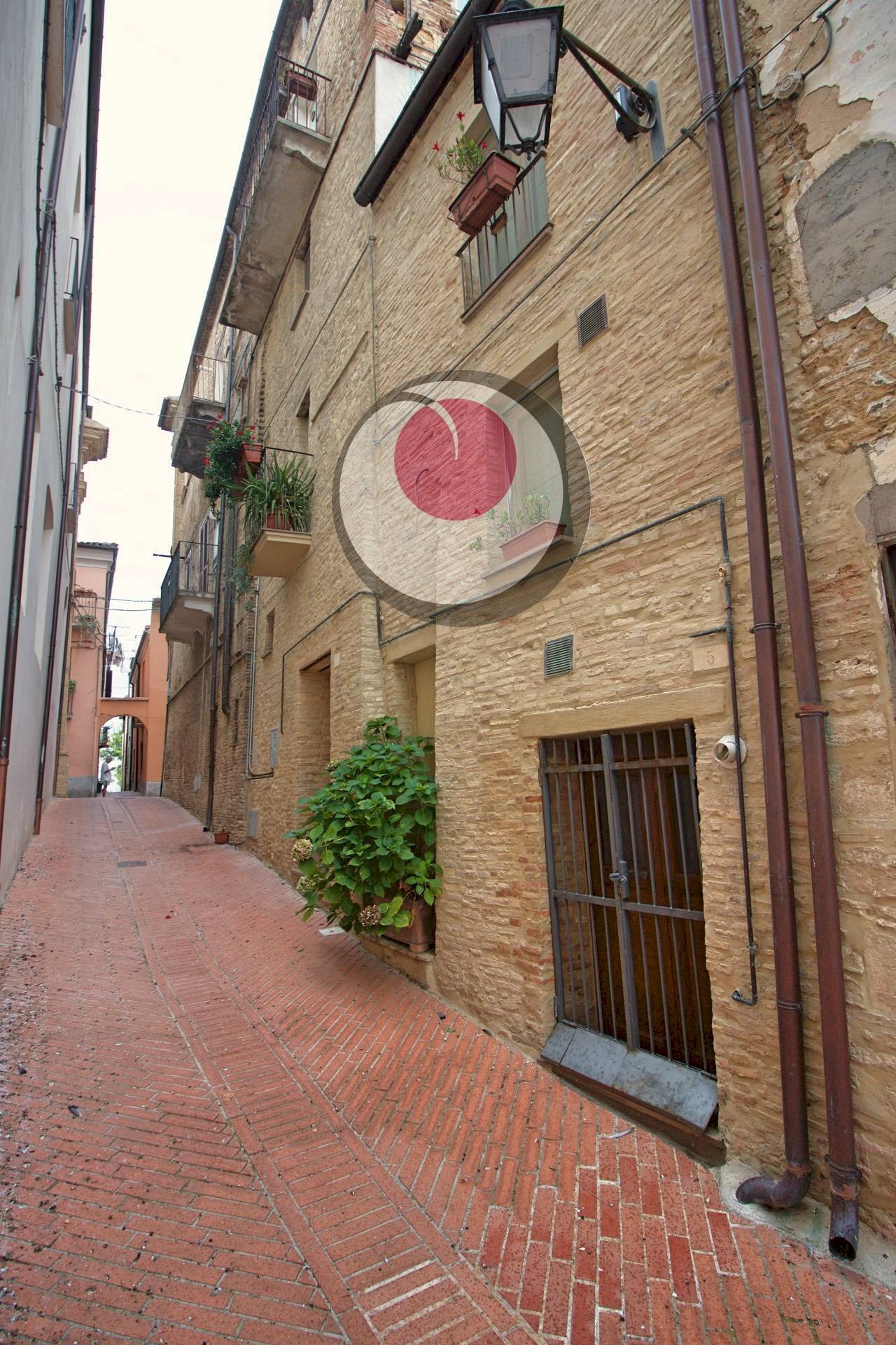 Foto 1 - Stable - Palace Via Vico 39 Garibaldi, Lanciano - photo 1