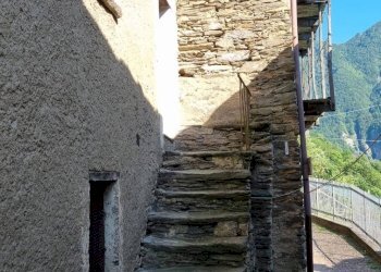 Foto 1 - Casa semi indipendente Via Sant'antonio
 
2, Valvarrone - foto 1