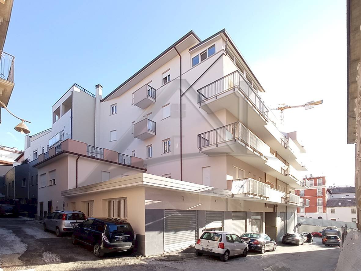 Foto 1 - Three-room apartment Via Camponeschi
 
5, L'Aquila - photo 1