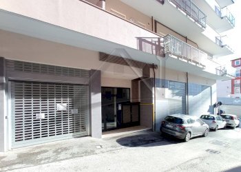 Foto 2 - Three-room apartment Via Camponeschi
5, L'Aquila - photo 2