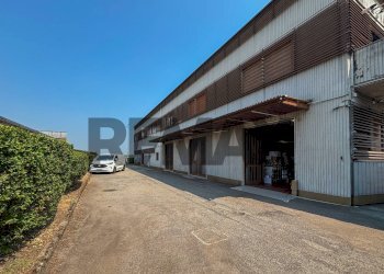 Edificio all\'aperto - Laboratorio Viale Leonardo Da Vinci
249, Trezzano sul Naviglio - foto 13