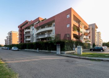 Edificio all\'aperto - One-room apartment via Romagna
 
14, Legnano - photo 17