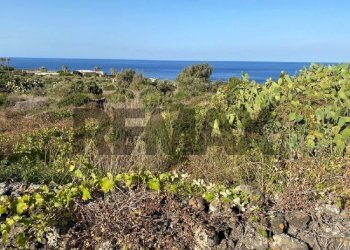 Vista dell\'acqua - Terreno edificabile VIA del Talu
snc, Pantelleria - foto 3