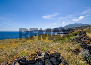 Vista dell\'acqua - Terreno edificabile VIA del Talu
snc, Pantelleria - foto 5