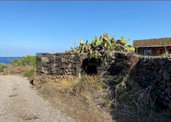 Vista delle montagne - Terreno edificabile VIA del Talu
snc, Pantelleria - foto 10