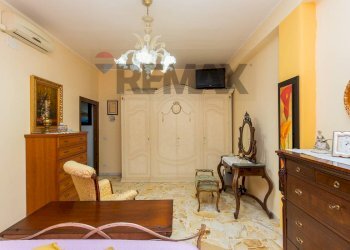 Soggiorno - Appartamento Via Del Frantoio
 
13, Catania - foto 21