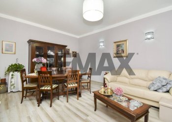 Sala da pranzo - Three-room apartment Via Lorenzo Bufali
 
2, Belpasso - photo 4