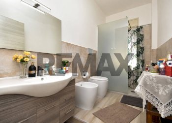 Bagno - Three-room apartment Via Lorenzo Bufali
 
2, Belpasso - photo 15